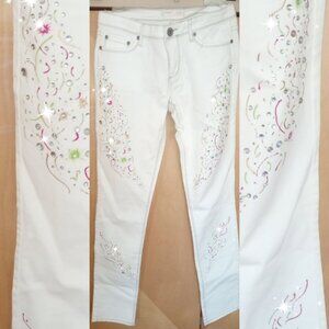 White embellished jeans